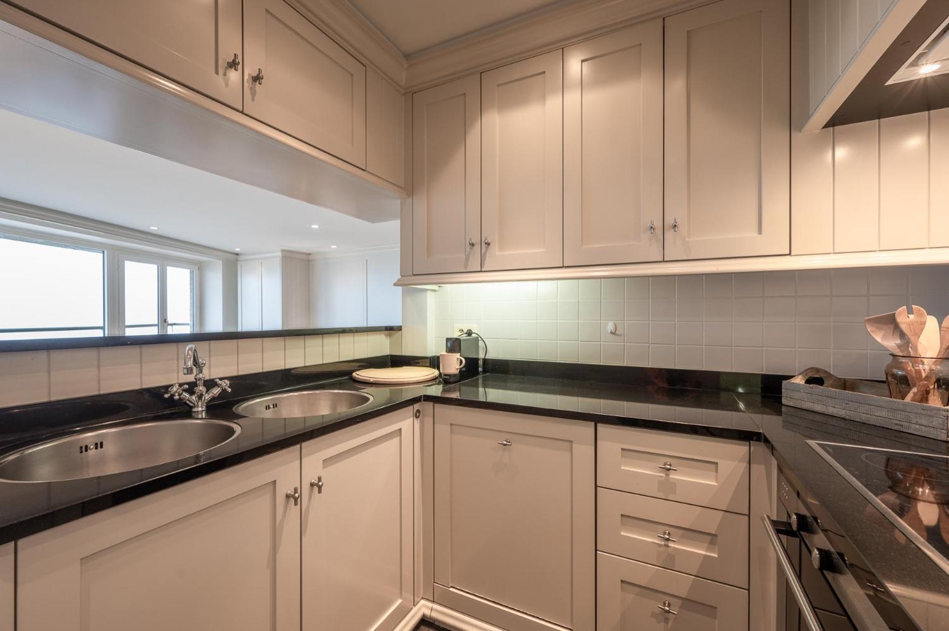 Appartementen Op De Zeedijk In Knokke Op De 3E En 4E Verdieping Van Logie Marie Esterno foto