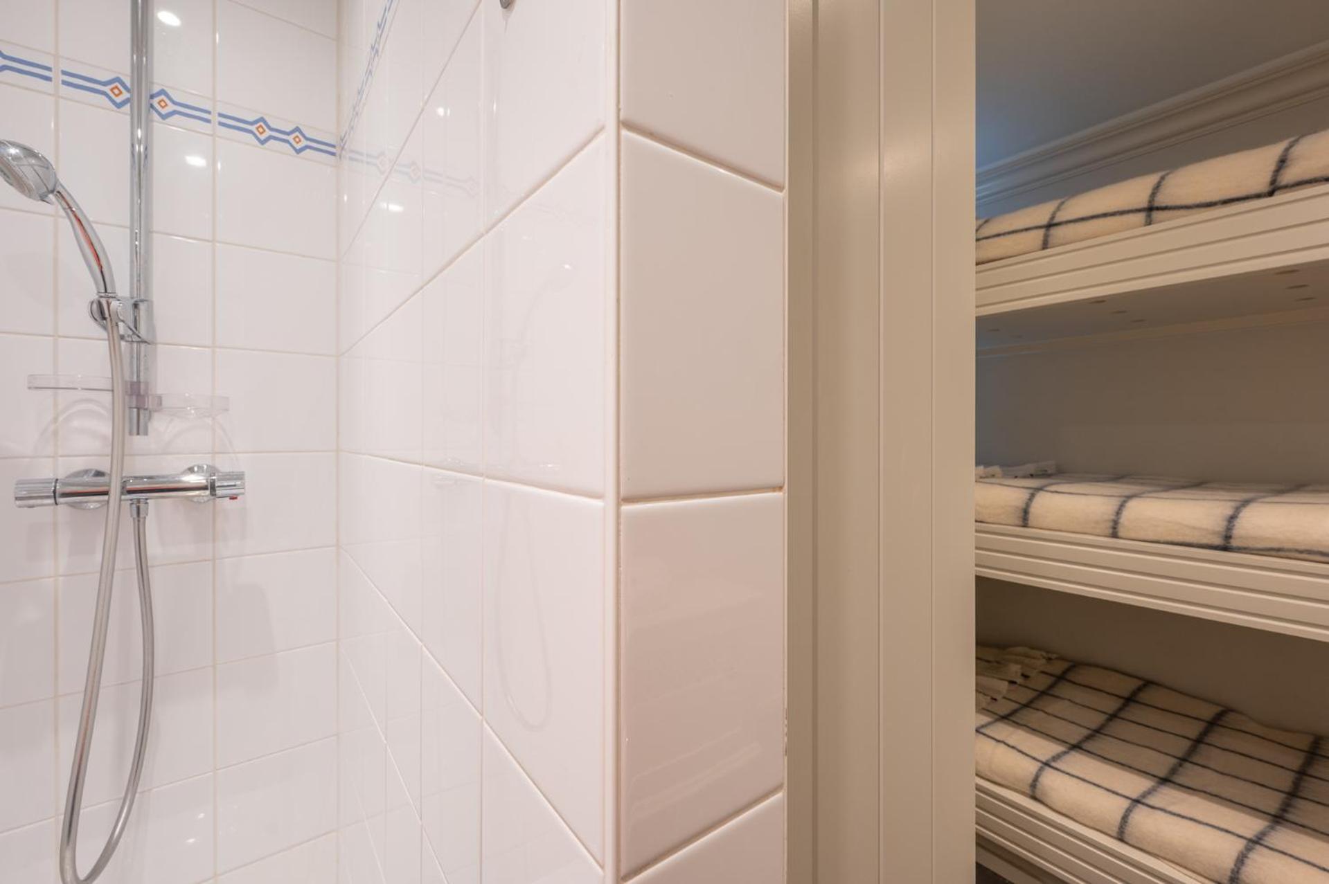 Appartementen Op De Zeedijk In Knokke Op De 3E En 4E Verdieping Van Logie Marie Esterno foto