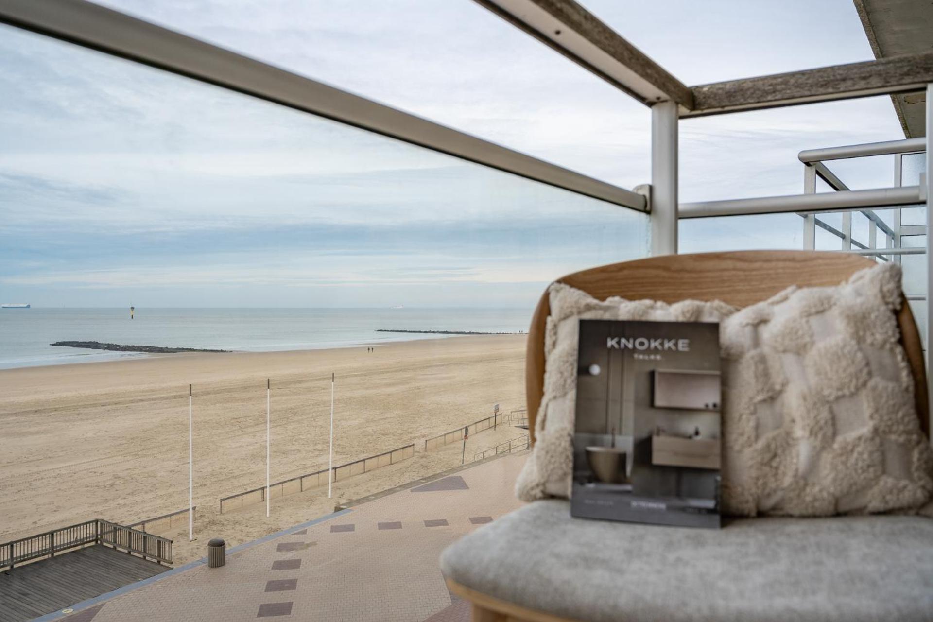 Appartementen Op De Zeedijk In Knokke Op De 3E En 4E Verdieping Van Logie Marie Esterno foto
