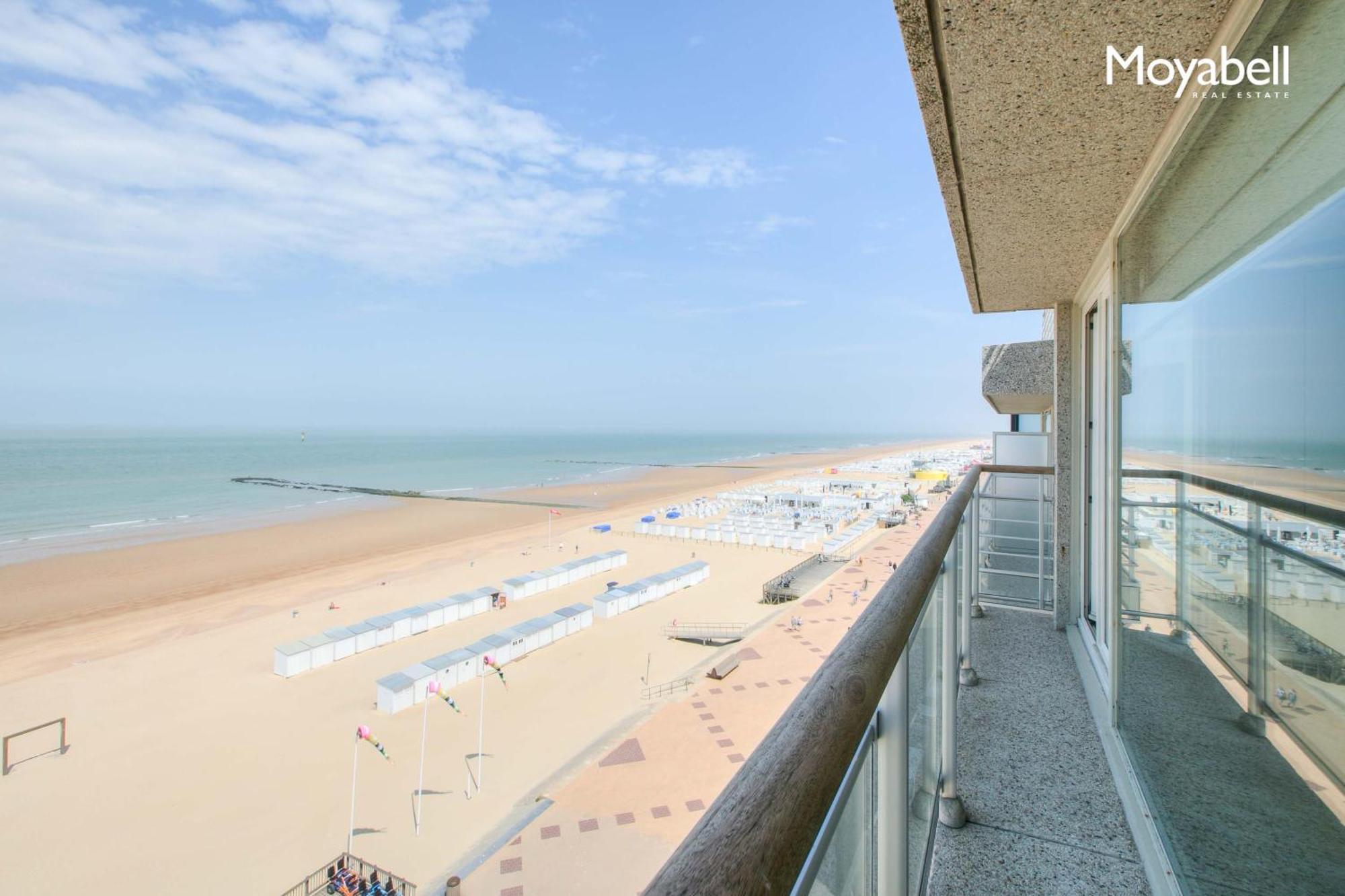 Appartementen Op De Zeedijk In Knokke Op De 3E En 4E Verdieping Van Logie Marie Esterno foto